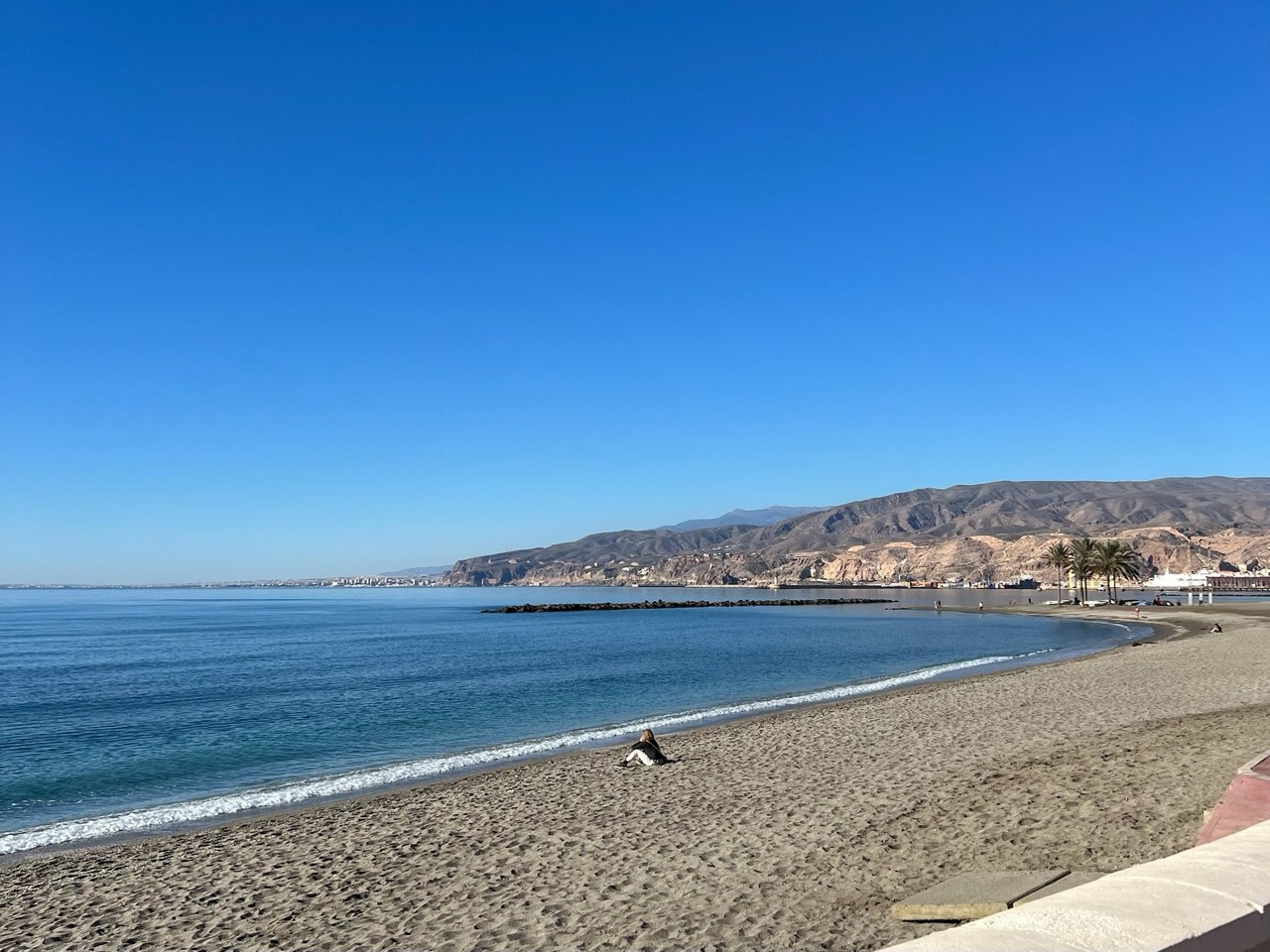 Playa del Zapillo en Almería